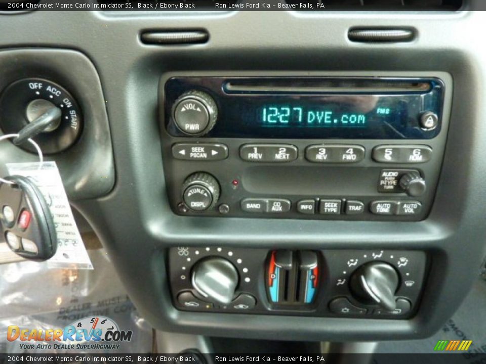 Controls of 2004 Chevrolet Monte Carlo Intimidator SS Photo #23