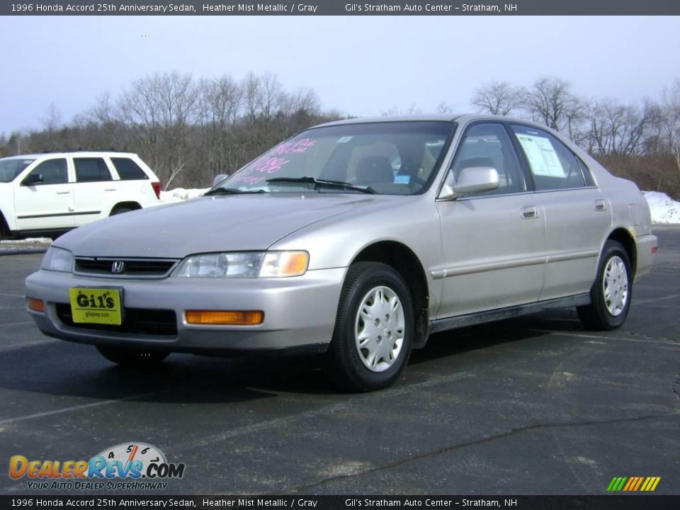 1996 Honda Accord 25th Anniversary Sedan Heather Mist Metallic / Gray Photo #3
