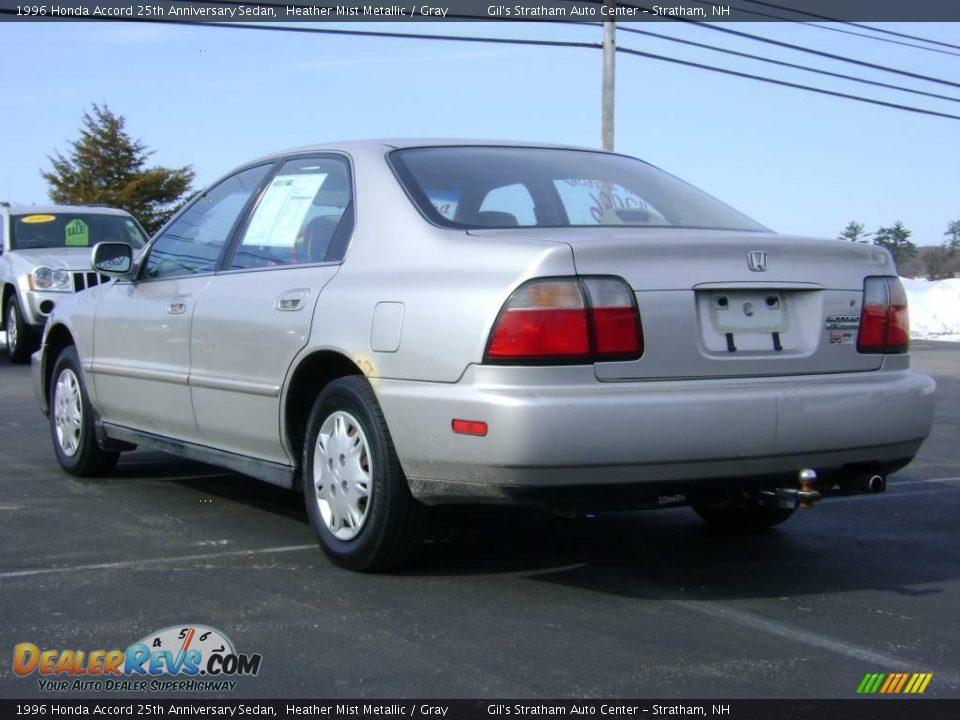 1996 Honda Accord 25th Anniversary Sedan Heather Mist Metallic / Gray Photo #5