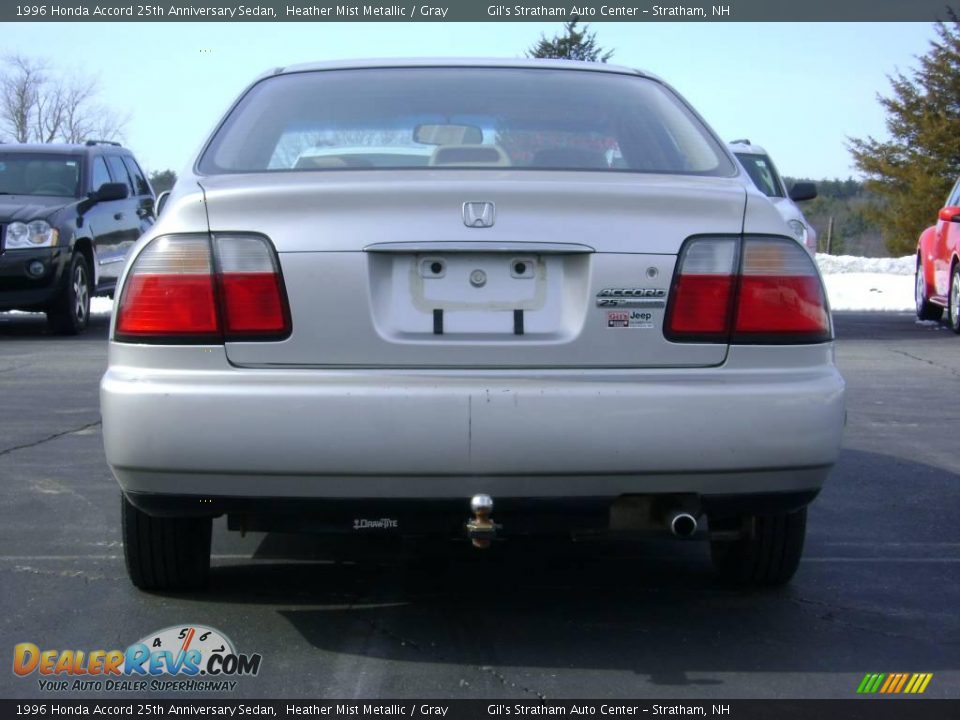 1996 Honda Accord 25th Anniversary Sedan Heather Mist Metallic / Gray Photo #6