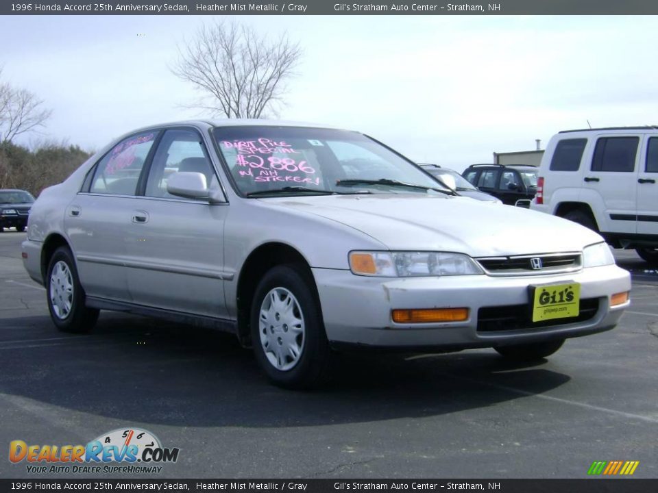 1996 Honda Accord 25th Anniversary Sedan Heather Mist Metallic / Gray Photo #9