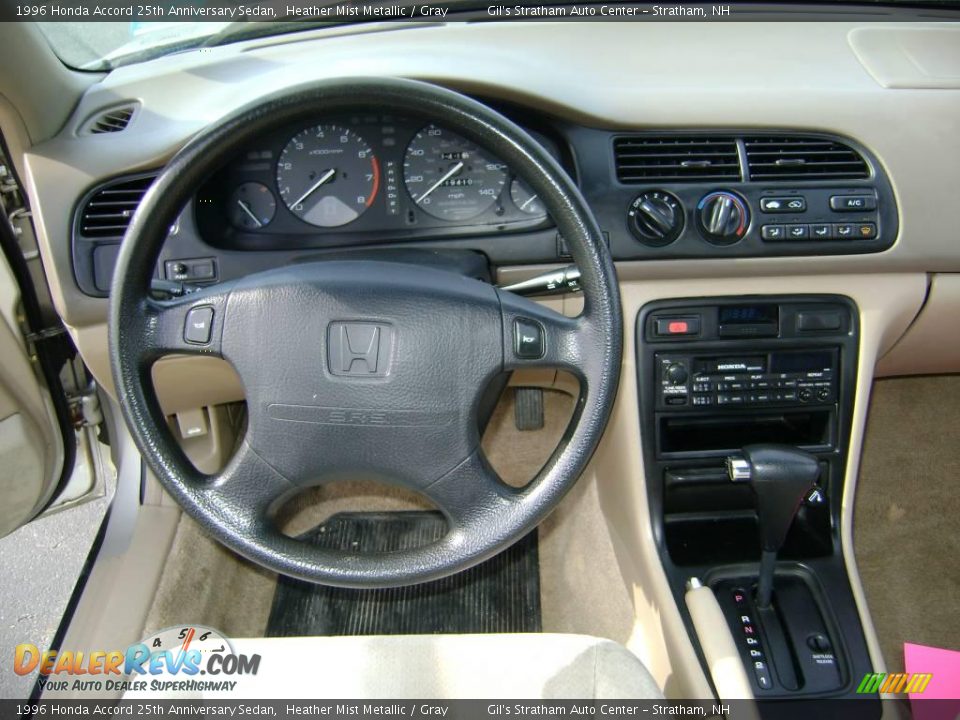 1996 Honda Accord 25th Anniversary Sedan Heather Mist Metallic / Gray Photo #13