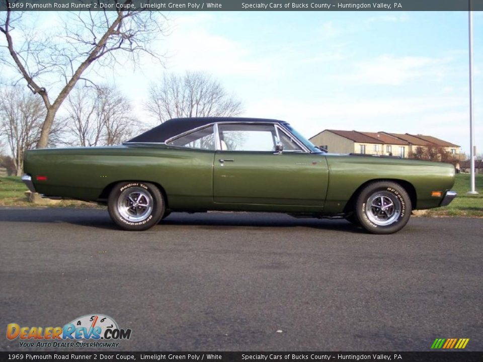 1969 Plymouth Road Runner 2 Door Coupe Limelight Green Poly / White Photo #3