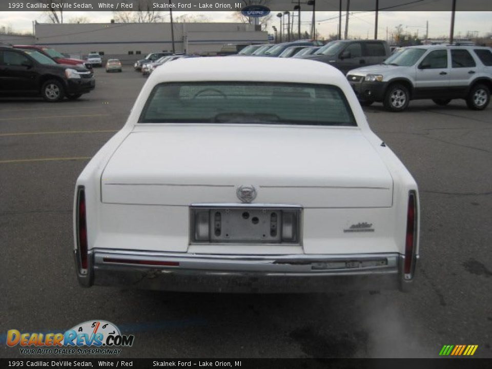 1993 Cadillac DeVille Sedan White / Red Photo #8