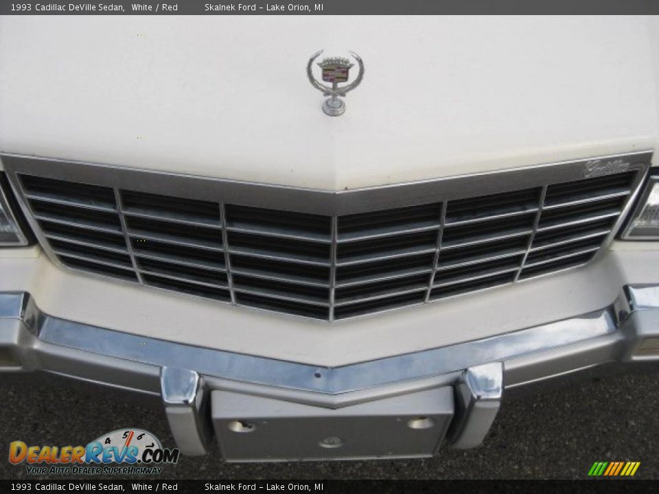 1993 Cadillac DeVille Sedan White / Red Photo #15