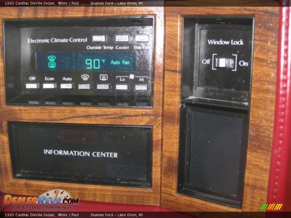 1993 Cadillac DeVille Sedan White / Red Photo #26