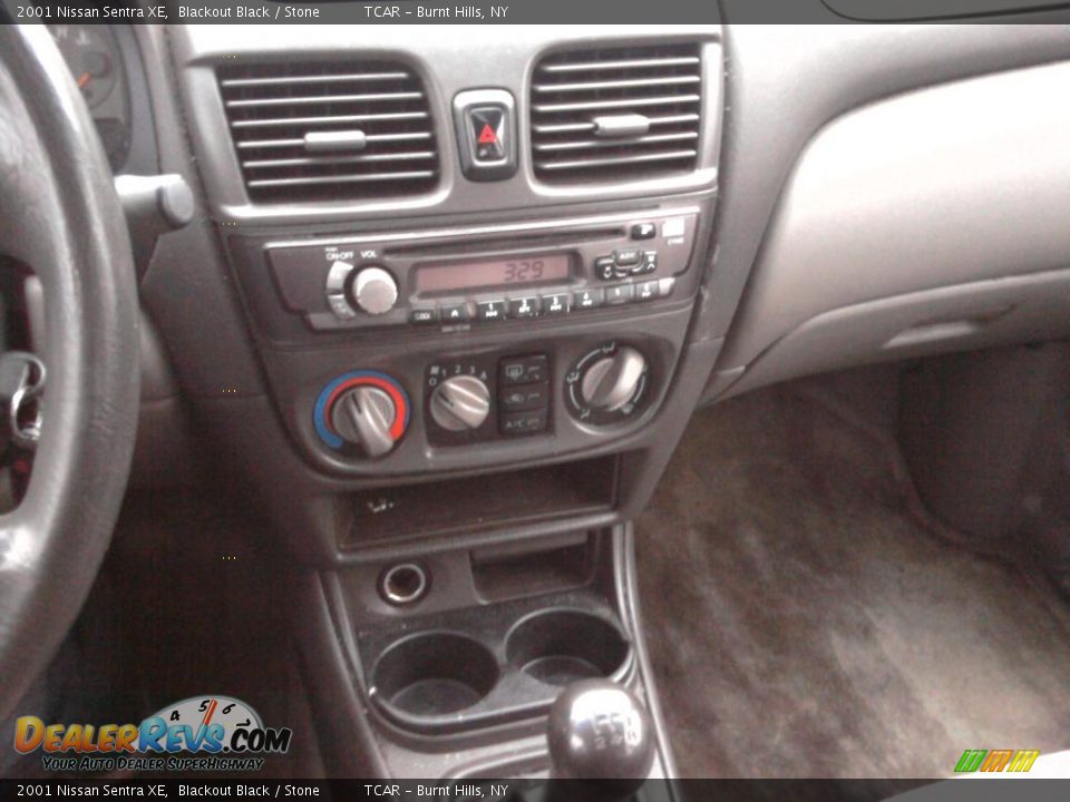 2001 Nissan Sentra XE Blackout Black / Stone Photo #11