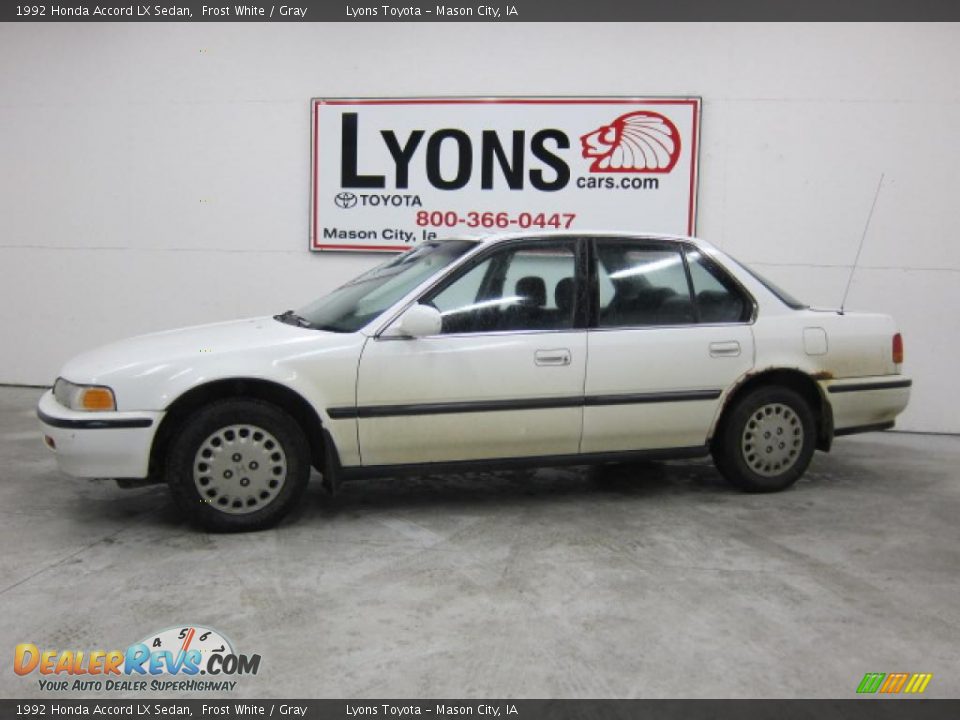 1992 Honda Accord LX Sedan Frost White / Gray Photo #1