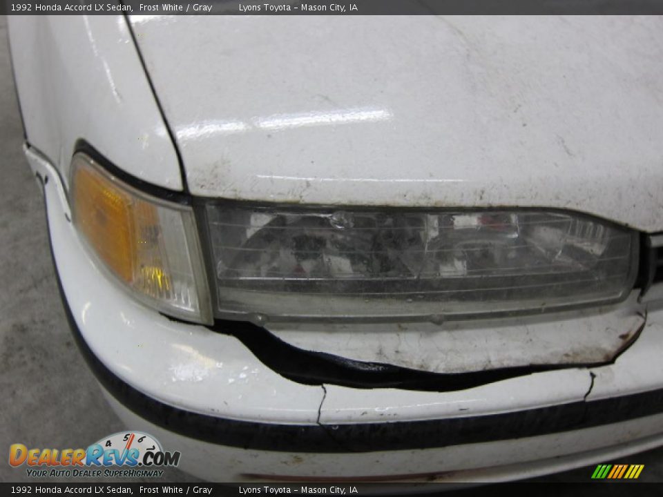 1992 Honda Accord LX Sedan Frost White / Gray Photo #15