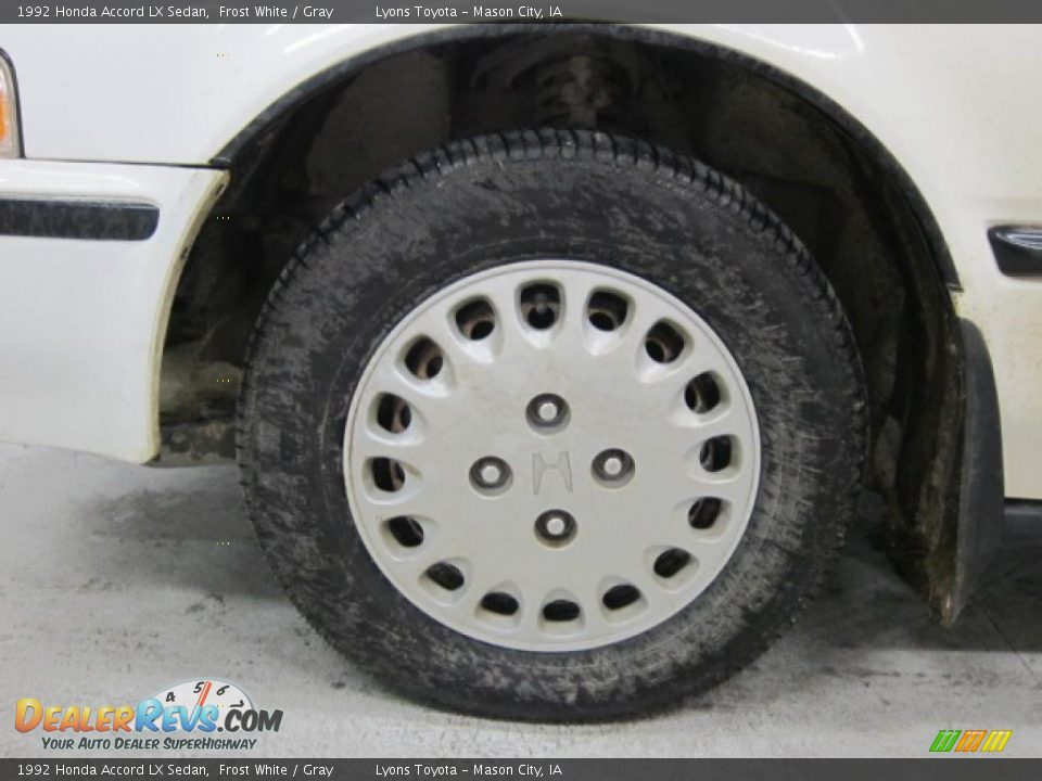 1992 Honda Accord LX Sedan Frost White / Gray Photo #19