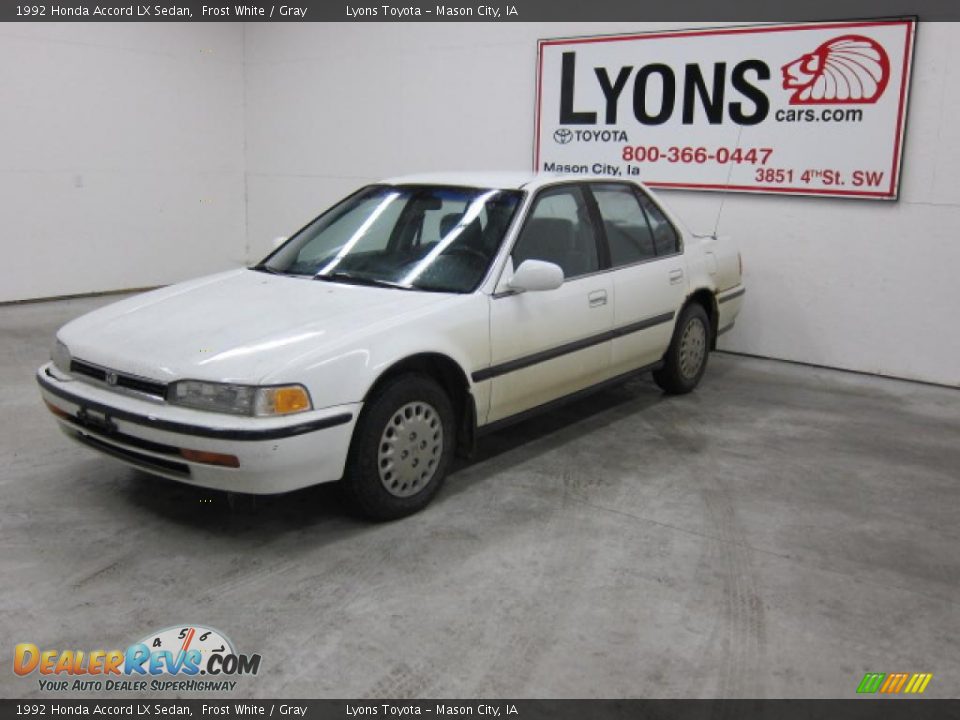 1992 Honda Accord LX Sedan Frost White / Gray Photo #20