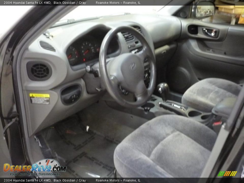 2004 Hyundai Santa Fe LX 4WD Black Obsidian / Gray Photo #3