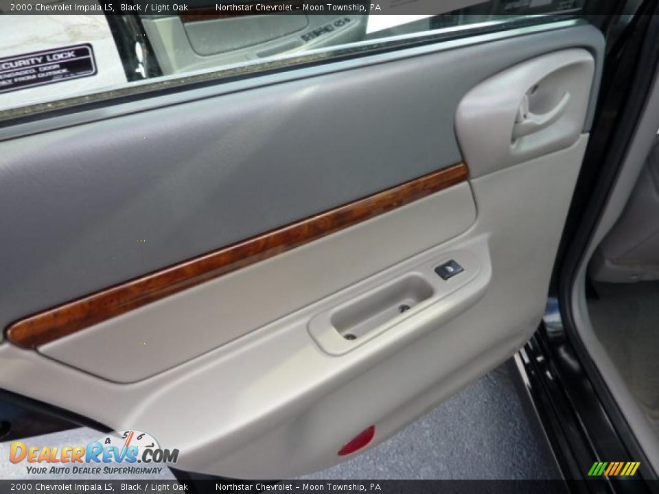 2000 Chevrolet Impala LS Black / Light Oak Photo #15
