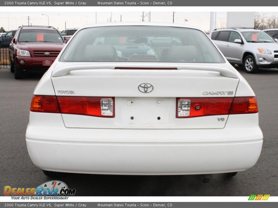 2000 Toyota Camry XLE V6 Super White / Gray Photo #3