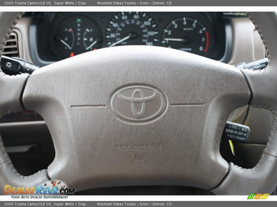 2000 Toyota Camry XLE V6 Super White / Gray Photo #16