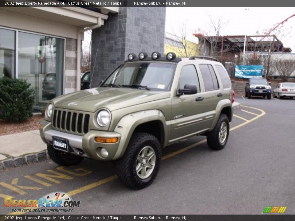 Front 3/4 View of 2002 Jeep Liberty Renegade 4x4 Photo #1