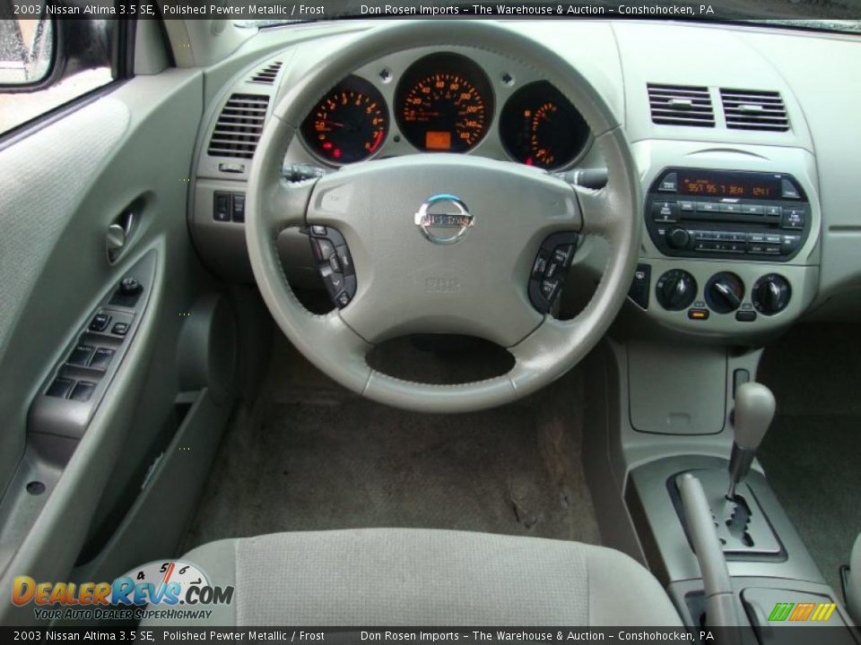 Controls of 2003 Nissan Altima 3.5 SE Photo #30