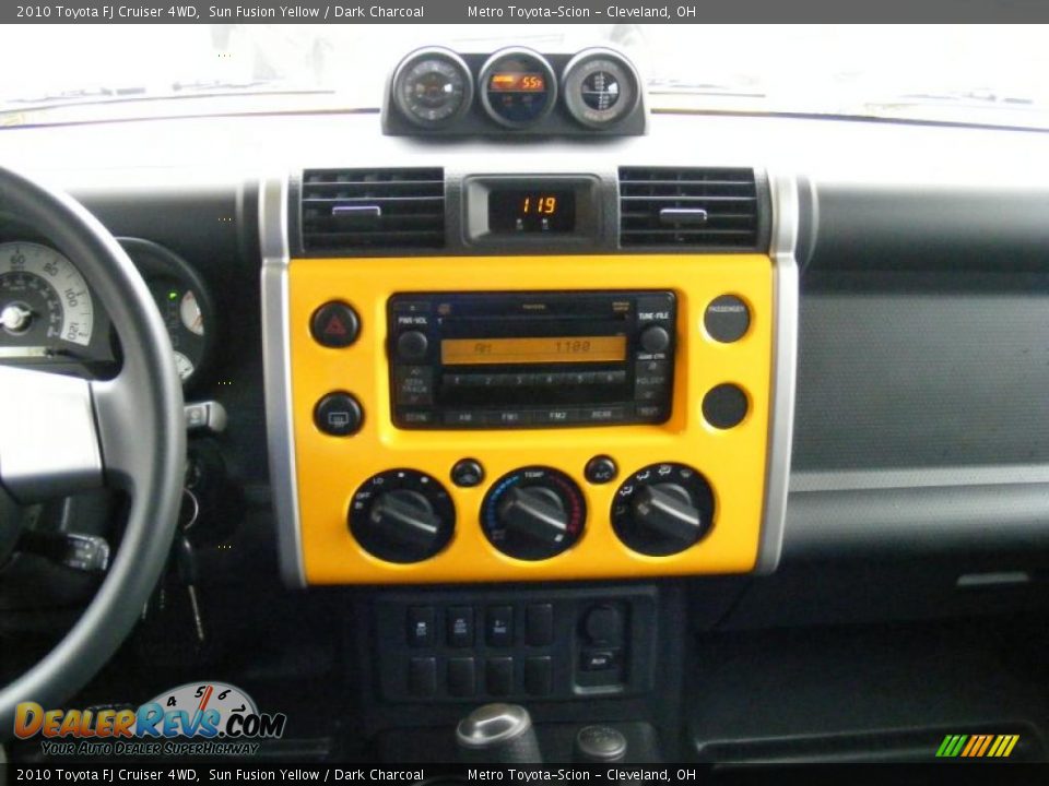 2010 Toyota FJ Cruiser 4WD Sun Fusion Yellow / Dark Charcoal Photo #20