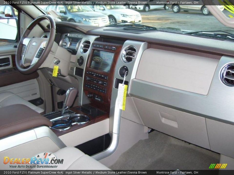 Dashboard of 2010 Ford F150 Platinum SuperCrew 4x4 Photo #22