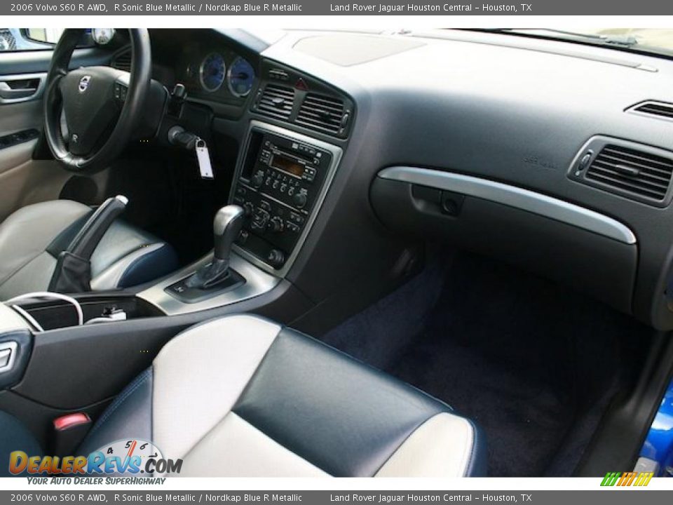 2006 Volvo S60 R AWD R Sonic Blue Metallic / Nordkap Blue R Metallic Photo #31