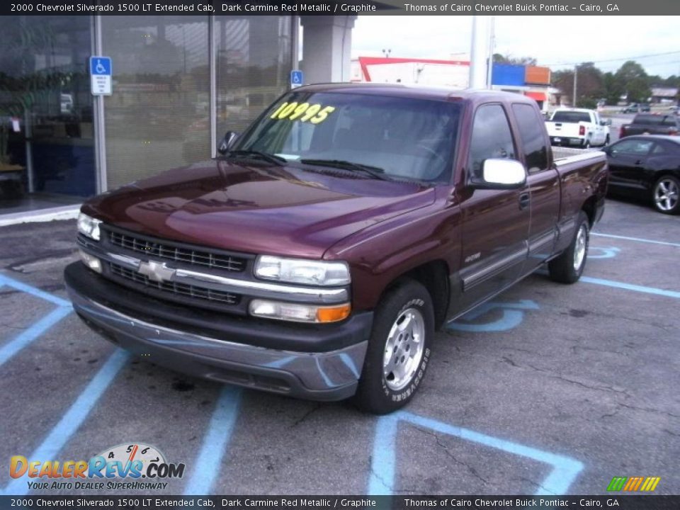 Front 3/4 View of 2000 Chevrolet Silverado 1500 LT Extended Cab Photo #2