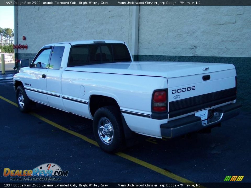 1997 Dodge Ram 2500 Laramie Extended Cab Bright White / Gray Photo #5