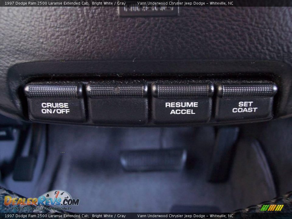 Controls of 1997 Dodge Ram 2500 Laramie Extended Cab Photo #24