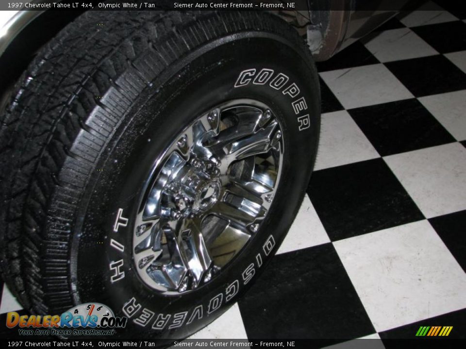 1997 Chevrolet Tahoe LT 4x4 Olympic White / Tan Photo #6