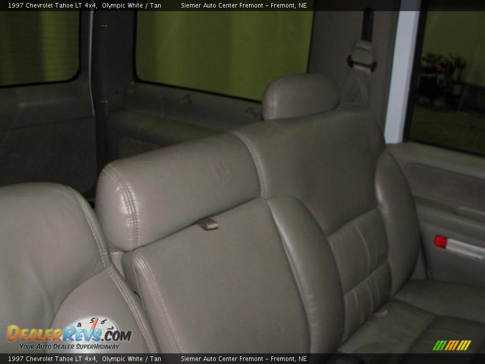 1997 Chevrolet Tahoe LT 4x4 Olympic White / Tan Photo #8