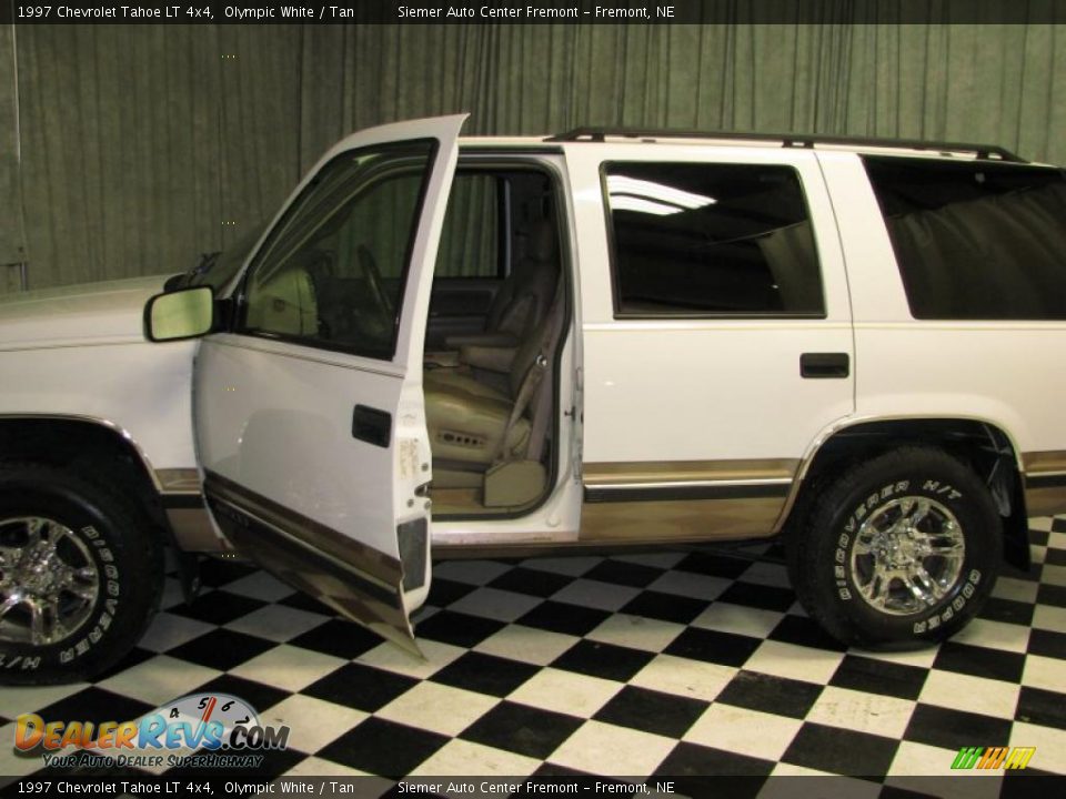 1997 Chevrolet Tahoe LT 4x4 Olympic White / Tan Photo #24