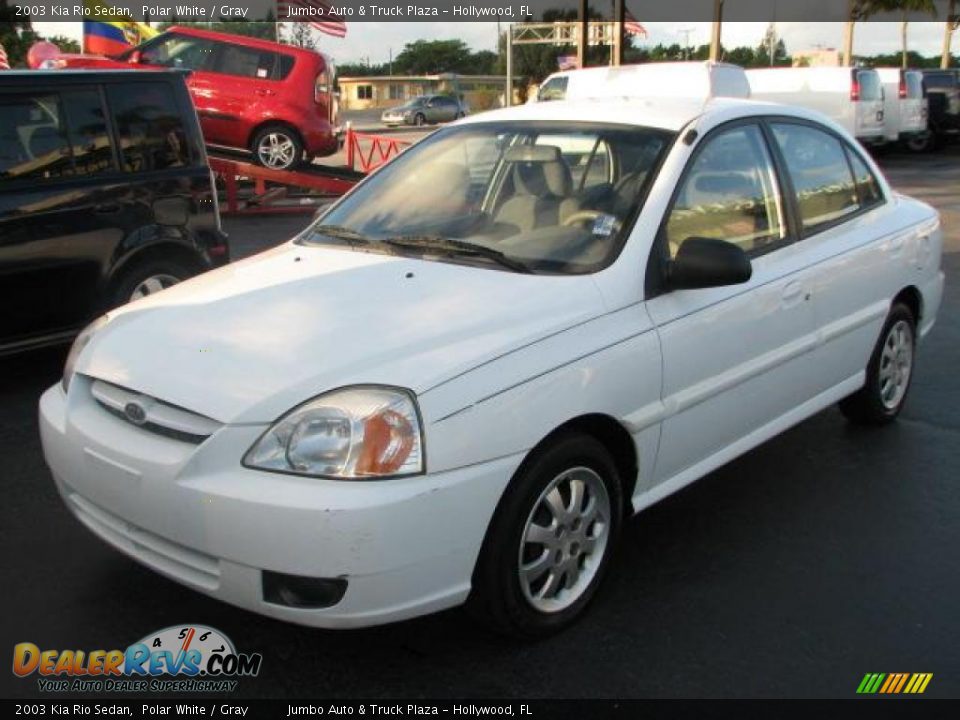 2003 Kia Rio Sedan Polar White / Gray Photo #5