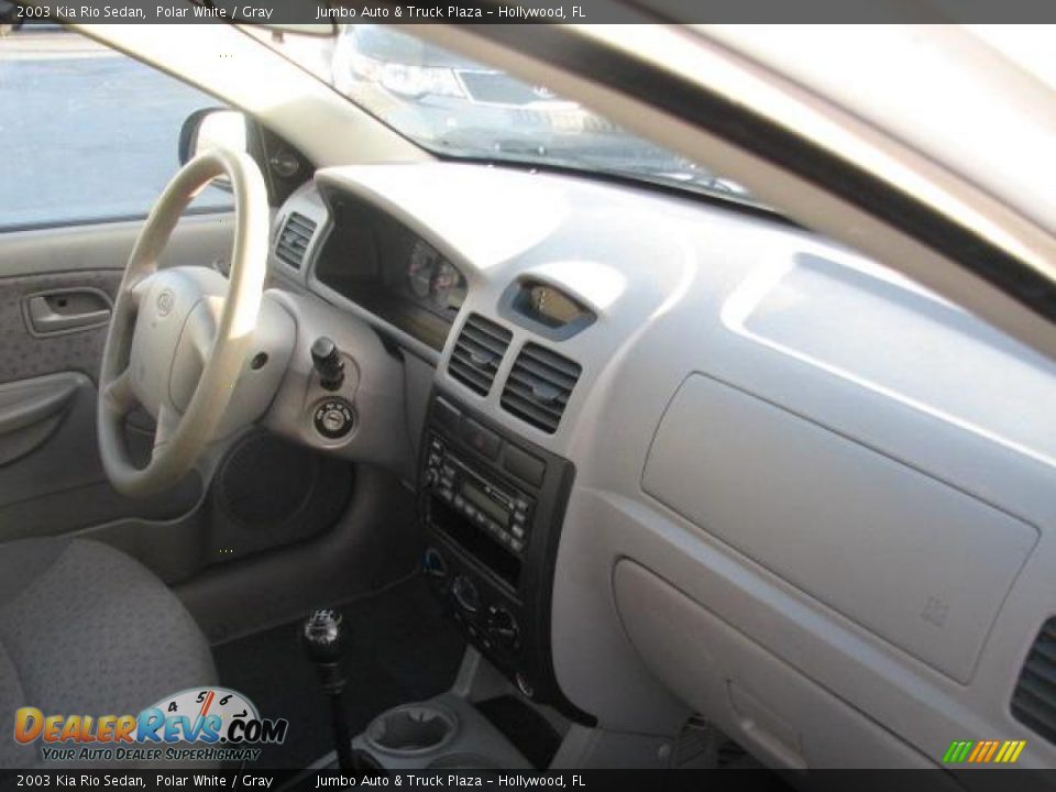 2003 Kia Rio Sedan Polar White / Gray Photo #14