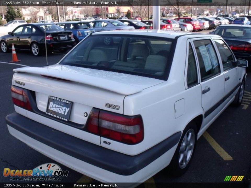 1995 Volvo 850 Sedan White / Taupe Photo #5