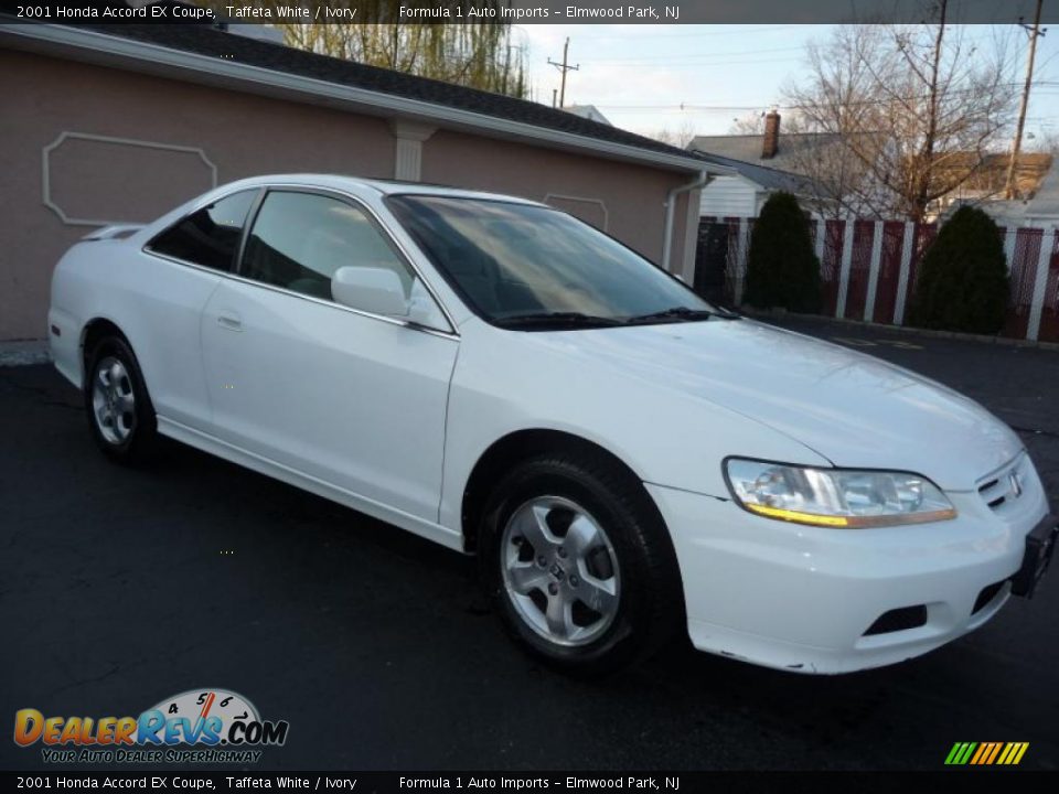 2001 Honda Accord EX Coupe Taffeta White / Ivory Photo #12