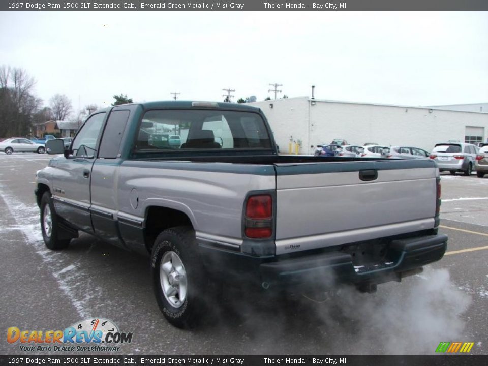 1997 Dodge Ram 1500 SLT Extended Cab Emerald Green Metallic / Mist Gray Photo #4