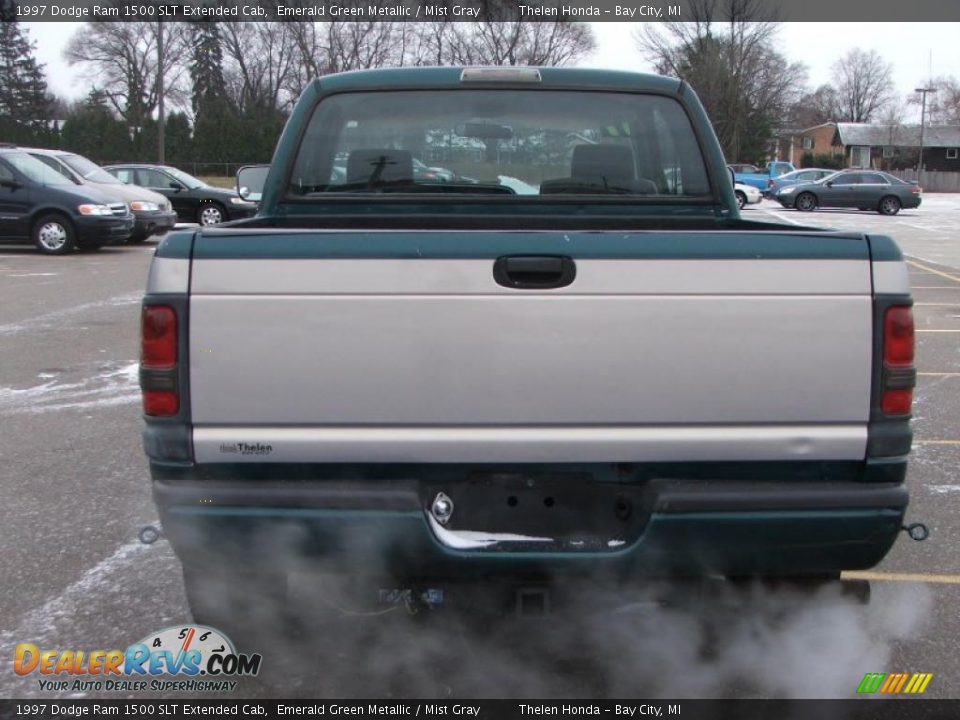 1997 Dodge Ram 1500 SLT Extended Cab Emerald Green Metallic / Mist Gray Photo #5