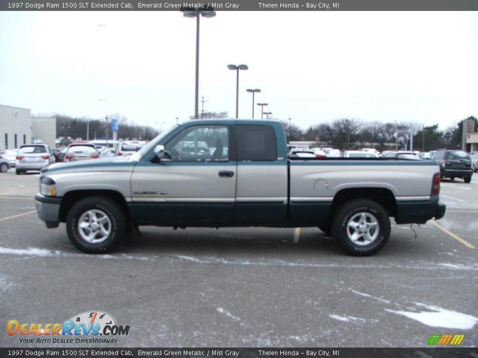 1997 Dodge Ram 1500 SLT Extended Cab Emerald Green Metallic / Mist Gray Photo #8