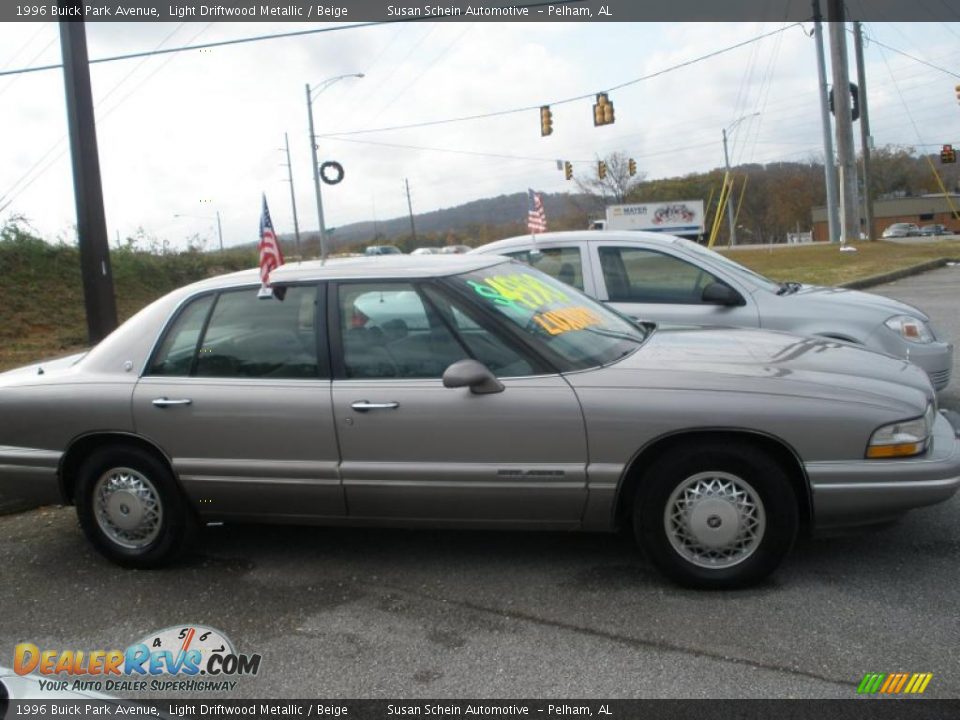 1996 Buick Park Avenue Light Driftwood Metallic / Beige Photo #2