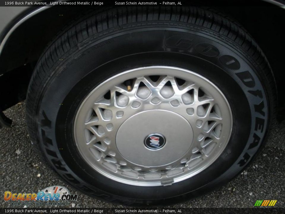 1996 Buick Park Avenue  Wheel Photo #9