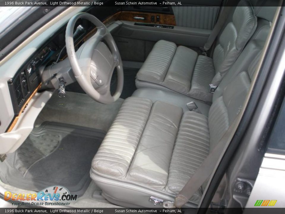 Beige Interior 1996 Buick Park Avenue Photo 12