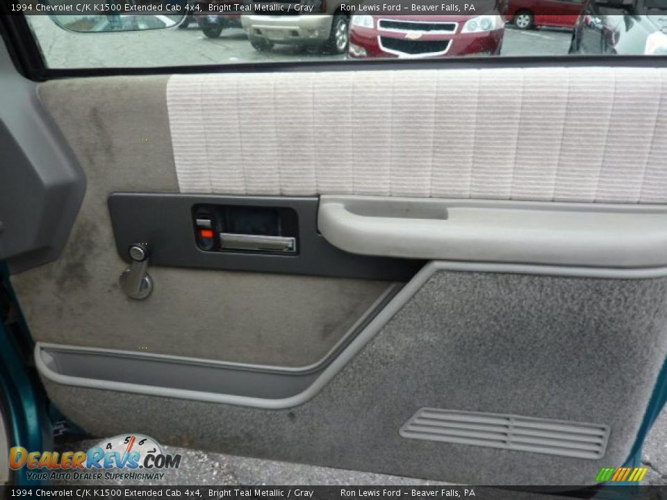 Door Panel of 1994 Chevrolet C/K K1500 Extended Cab 4x4 Photo #21