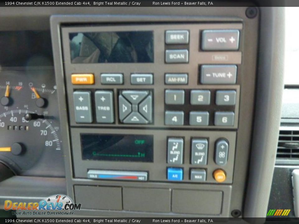 Controls of 1994 Chevrolet C/K K1500 Extended Cab 4x4 Photo #23