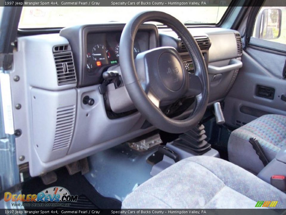 Gray Interior - 1997 Jeep Wrangler Sport 4x4 Photo #28