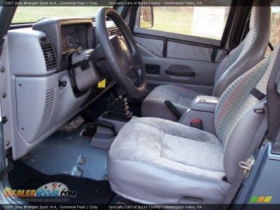 Gray Interior - 1997 Jeep Wrangler Sport 4x4 Photo #29