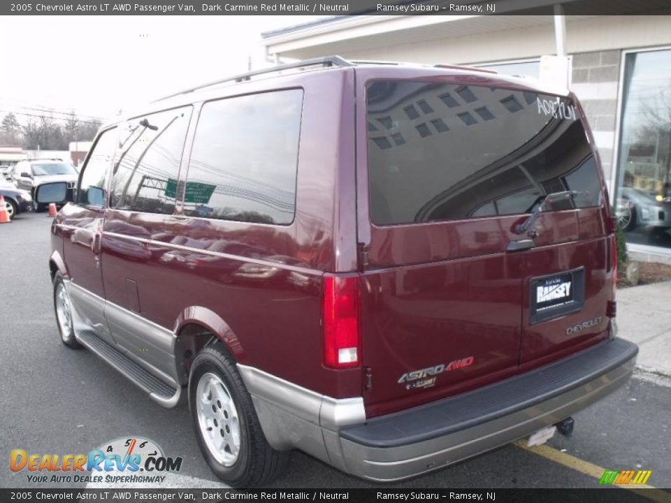 2005 Chevrolet Astro LT AWD Passenger Van Dark Carmine Red Metallic / Neutral Photo #3