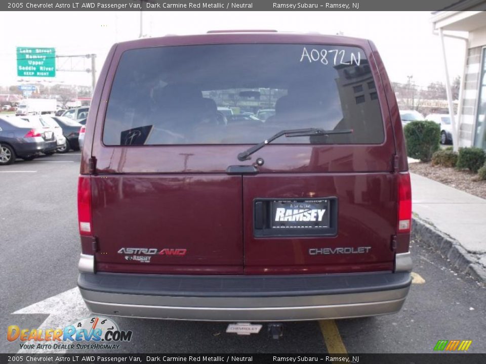 2005 Chevrolet Astro LT AWD Passenger Van Dark Carmine Red Metallic / Neutral Photo #4
