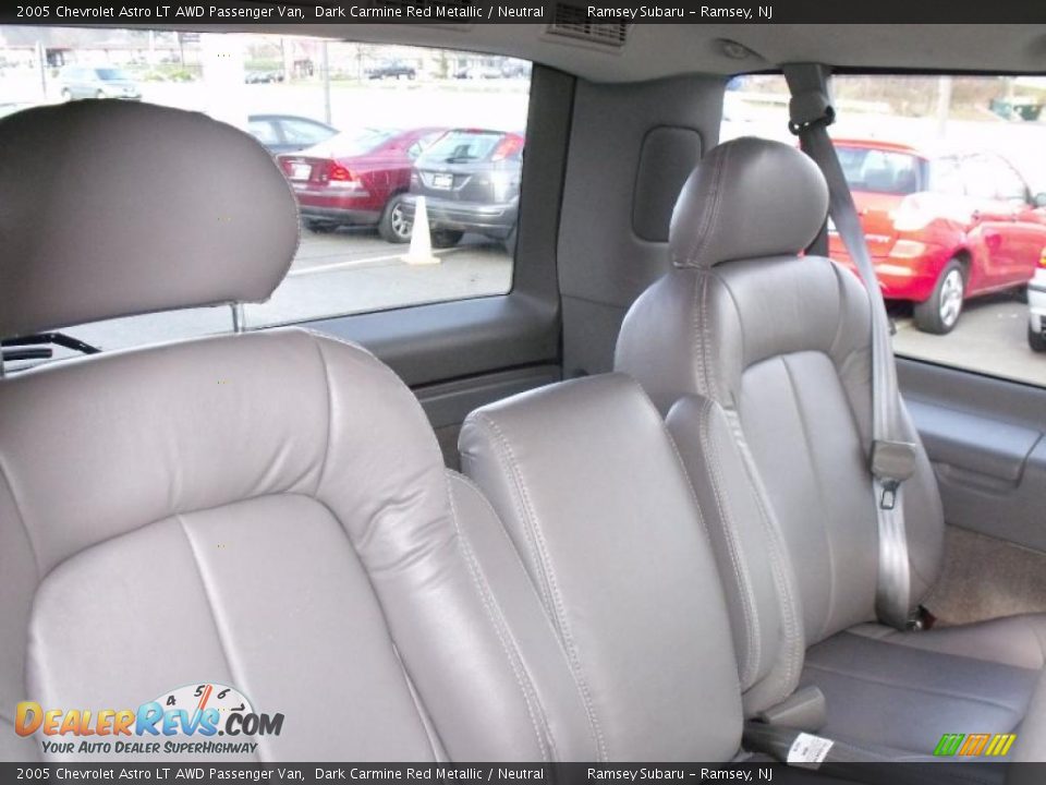 Neutral Interior - 2005 Chevrolet Astro LT AWD Passenger Van Photo #12