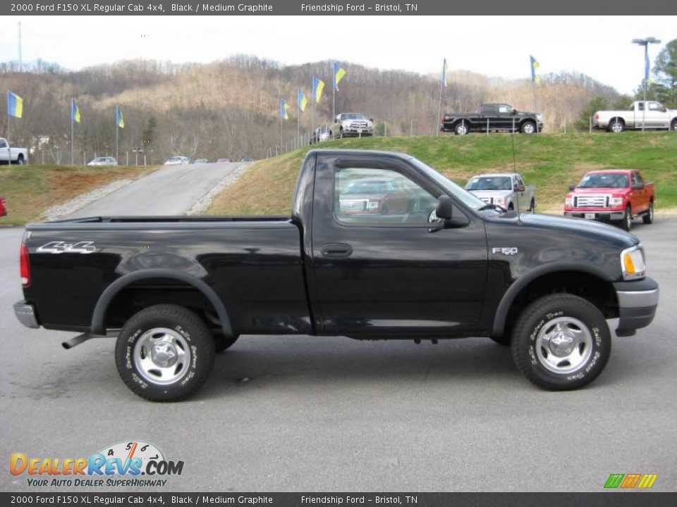 Black 2000 Ford F150 XL Regular Cab 4x4 Photo #5