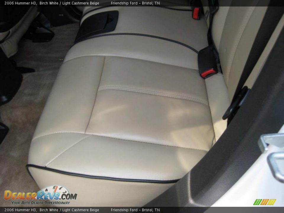 2006 Hummer H3 Birch White / Light Cashmere Beige Photo #17