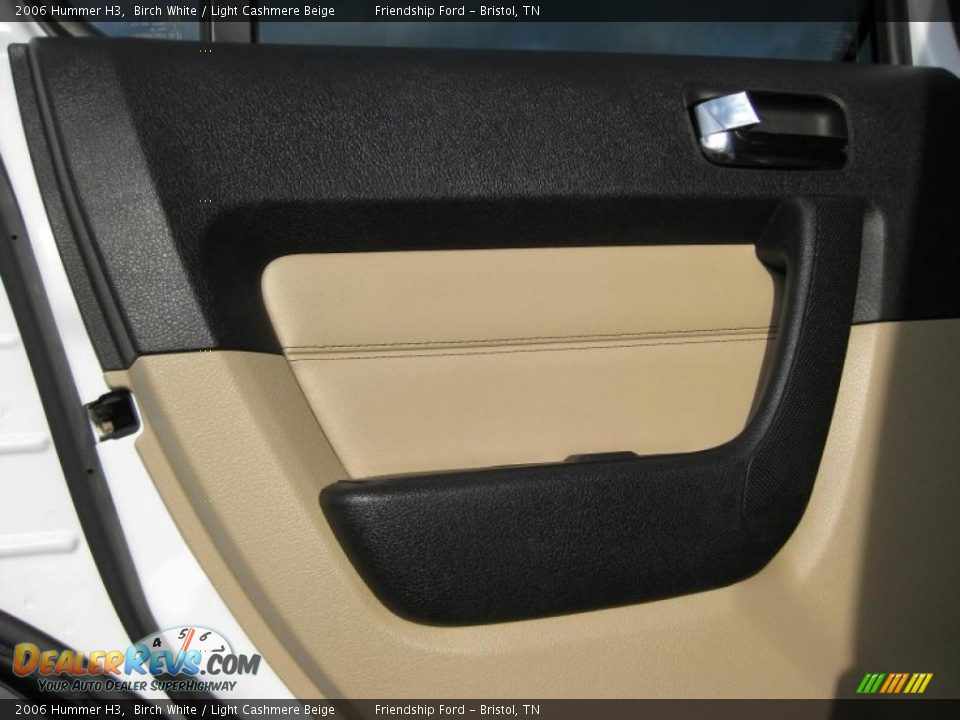 2006 Hummer H3 Birch White / Light Cashmere Beige Photo #18